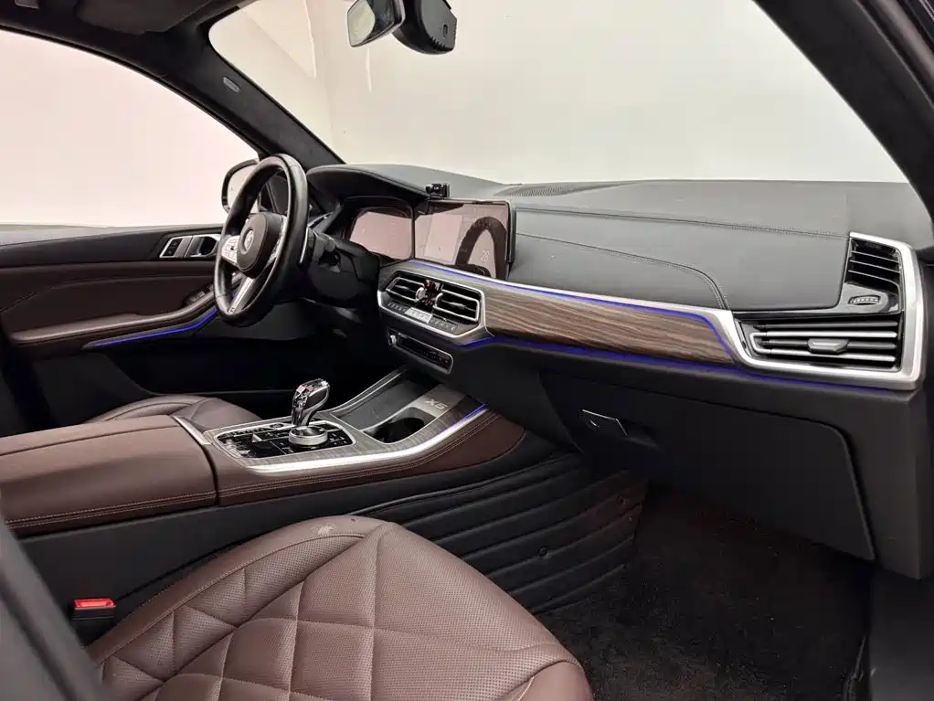 BMW X5 — миниатюра 11
