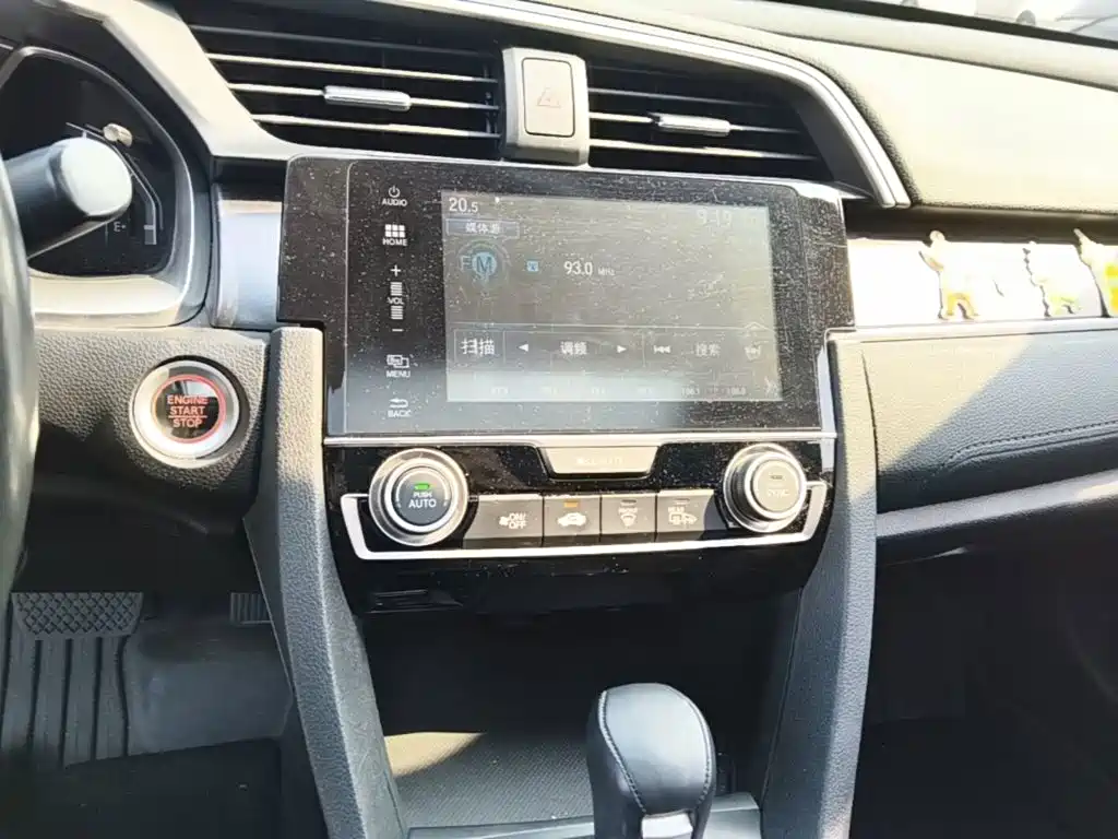 Honda Civic — миниатюра 18