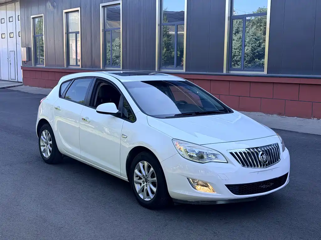 Buick Excelle — миниатюра 6