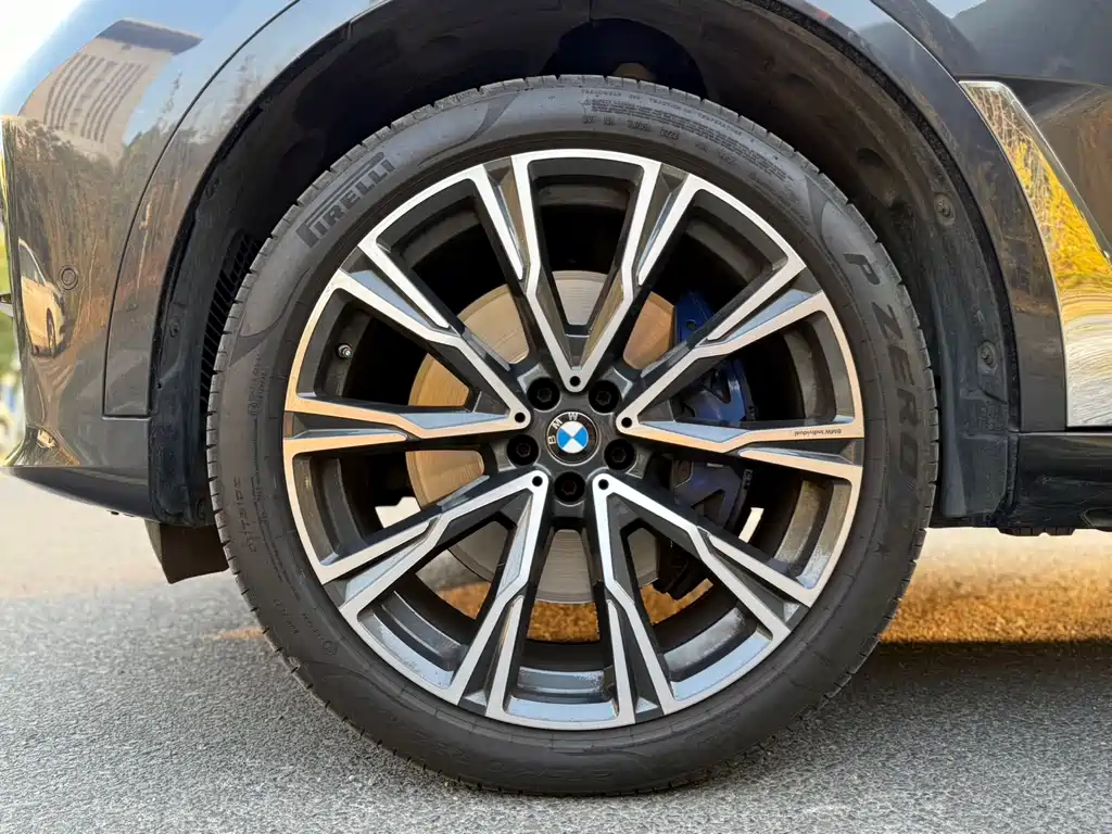 BMW X7 — миниатюра 24