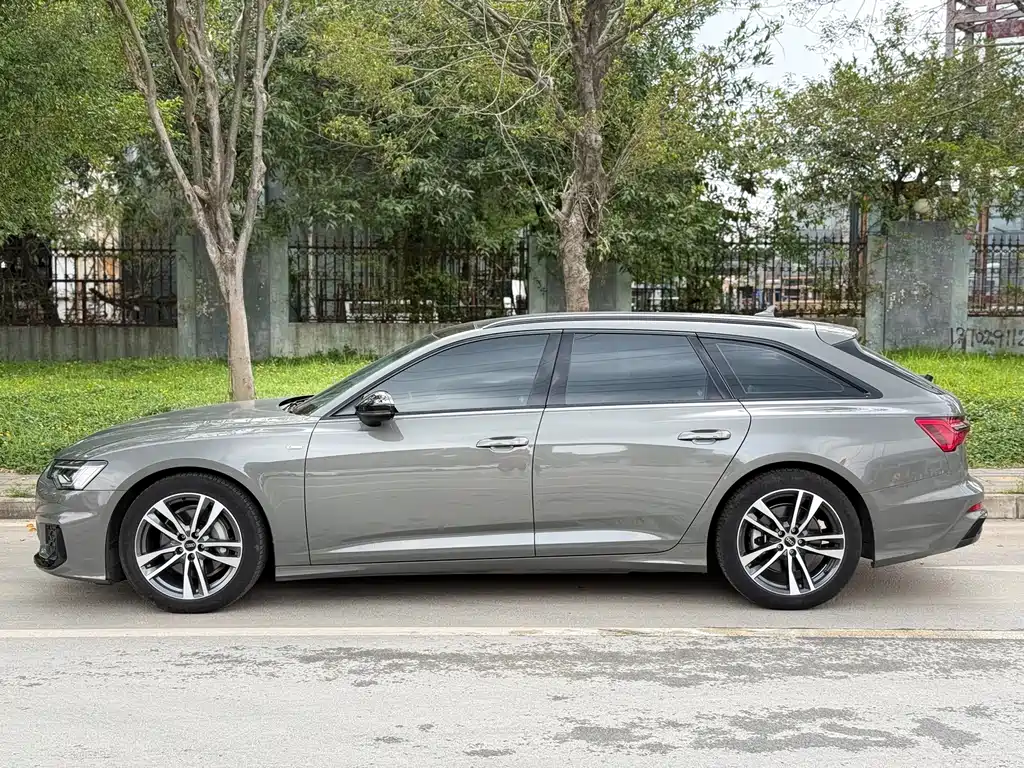 Audi A6 2024 Avant 45 TFSI