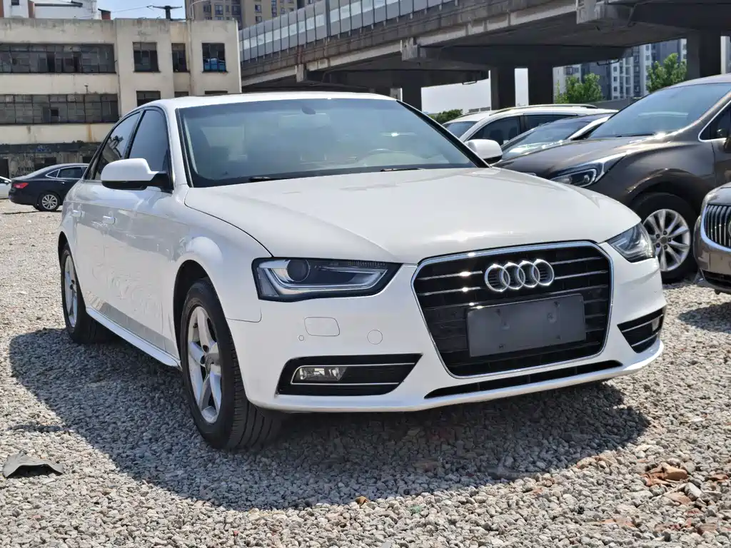 Audi A4L 2013 35 TFSI AT