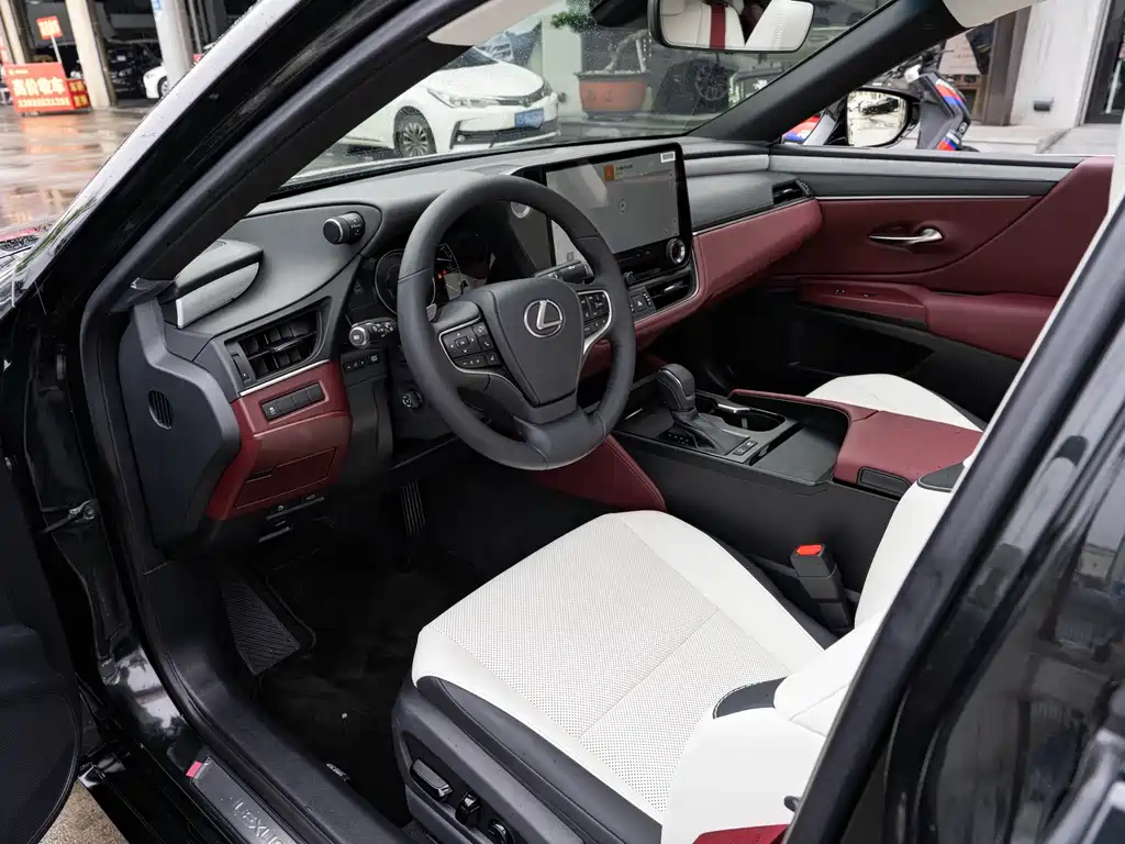 Lexus ES — миниатюра 9