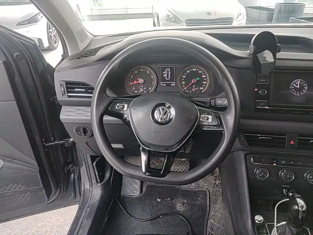 Volkswagen Tharu — миниатюра 11