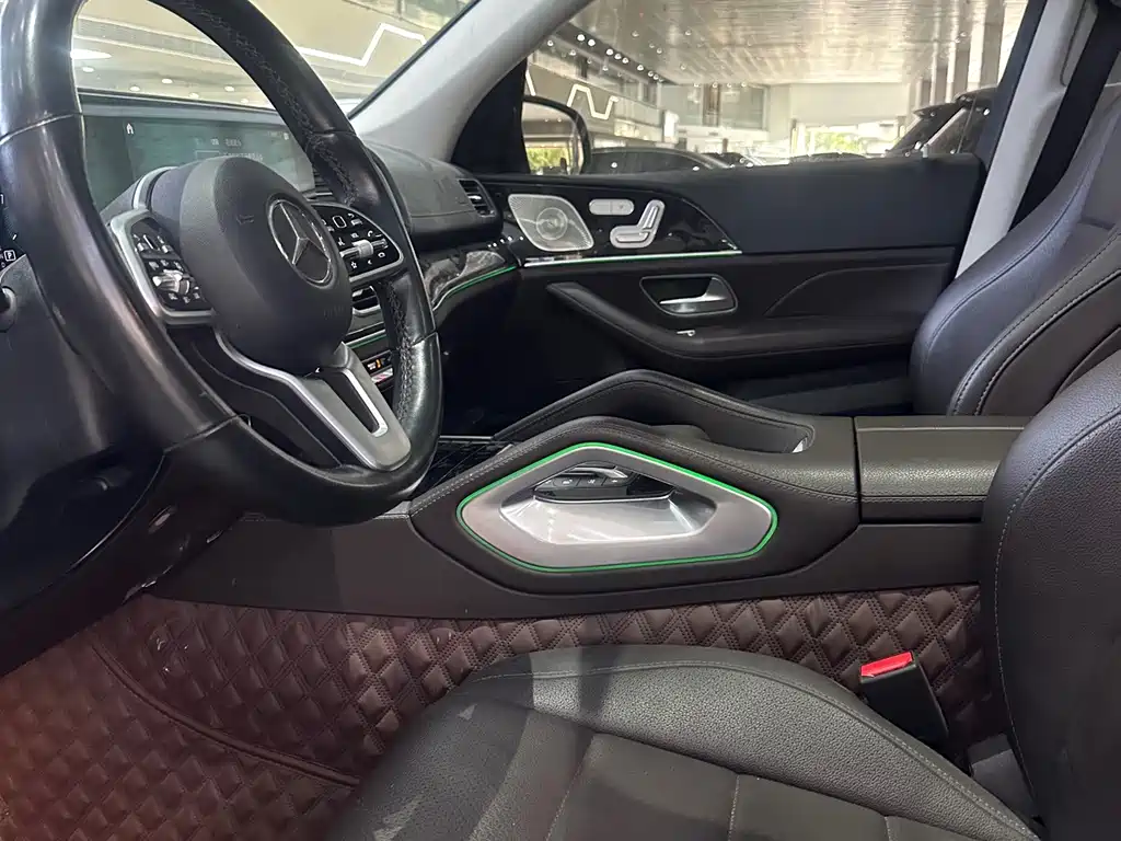 Mercedes-Benz GLE (Import) — миниатюра 4