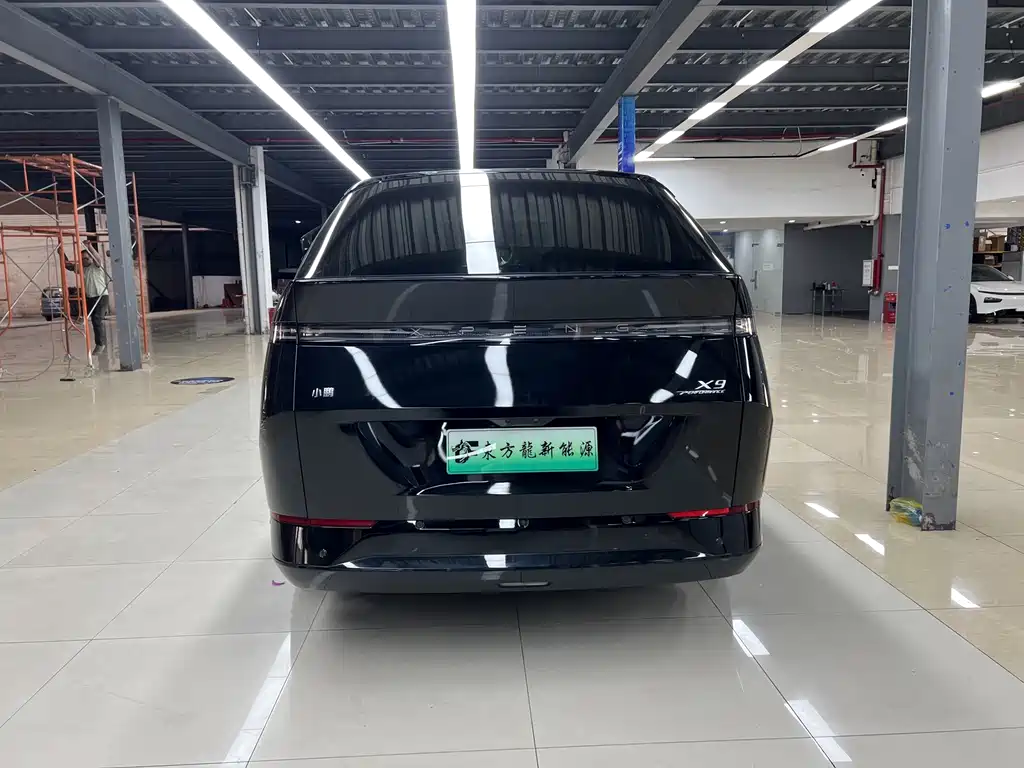 XPeng X9 — миниатюра 5