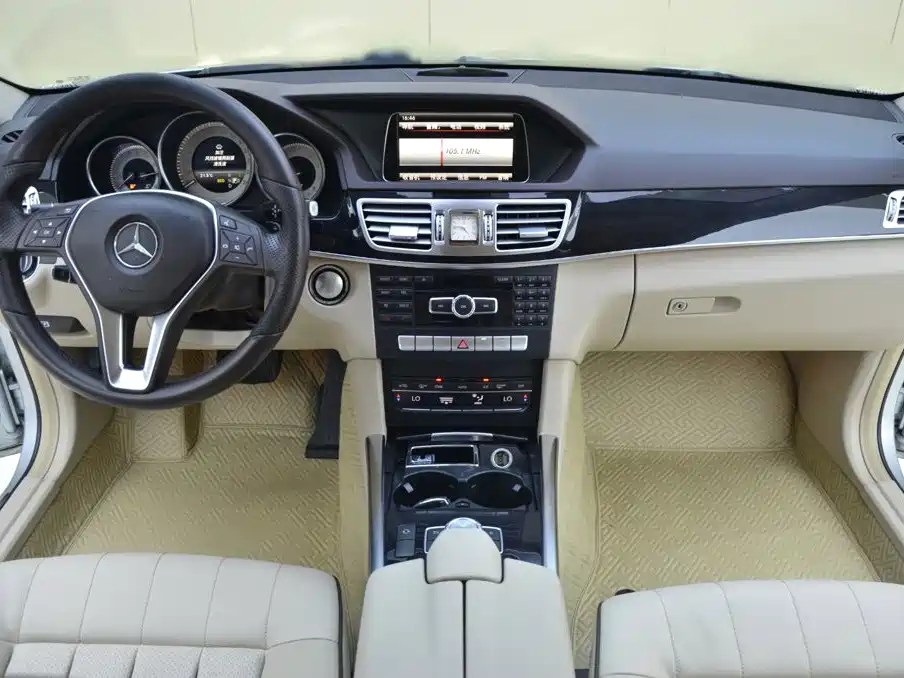 Mercedes-Benz E-Class — миниатюра 6