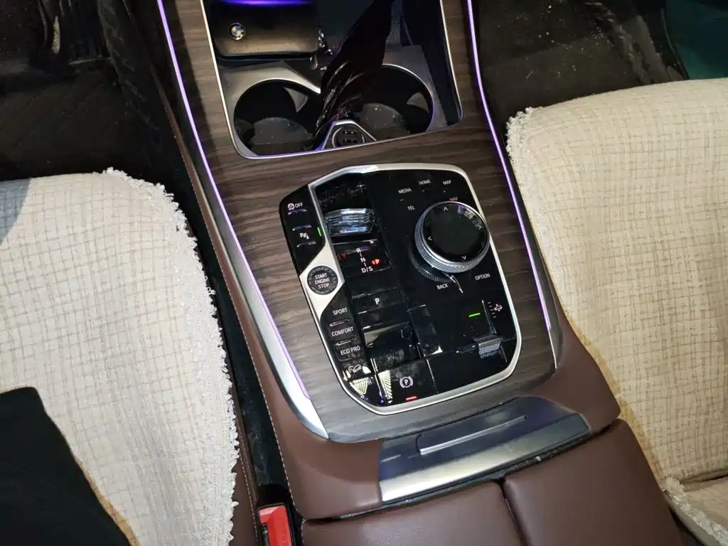 BMW X7 — миниатюра 7