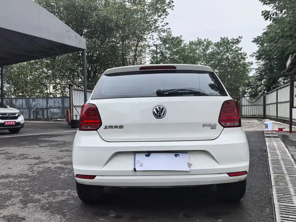 Volkswagen Polo — миниатюра 6