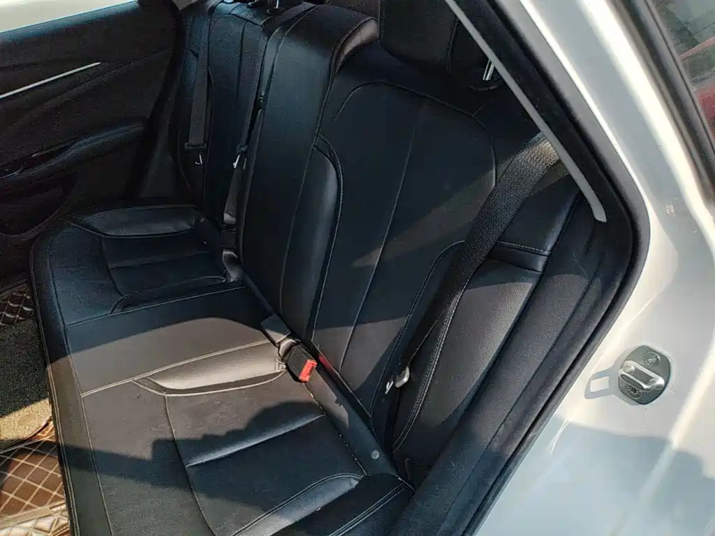 Buick Excelle — миниатюра 17