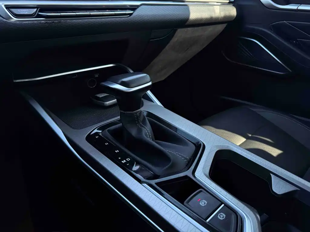 Geely Emgrand — миниатюра 13