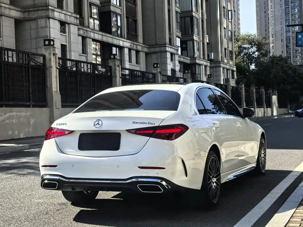 MERCEDES-BENZ C CLASS