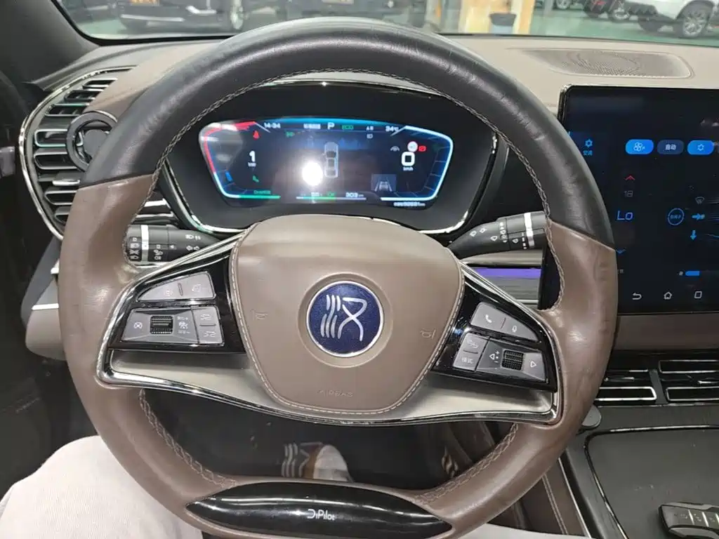 BYD Han — миниатюра 7