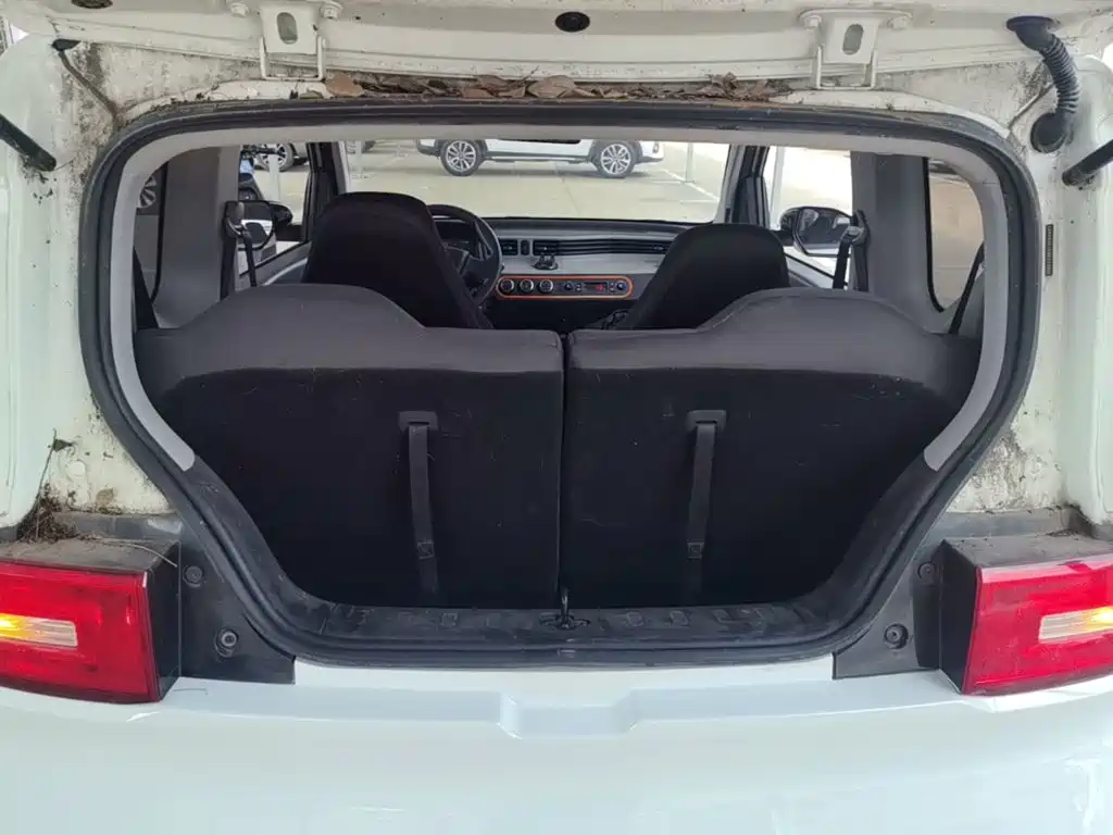 Wuling MINIEV — миниатюра 19