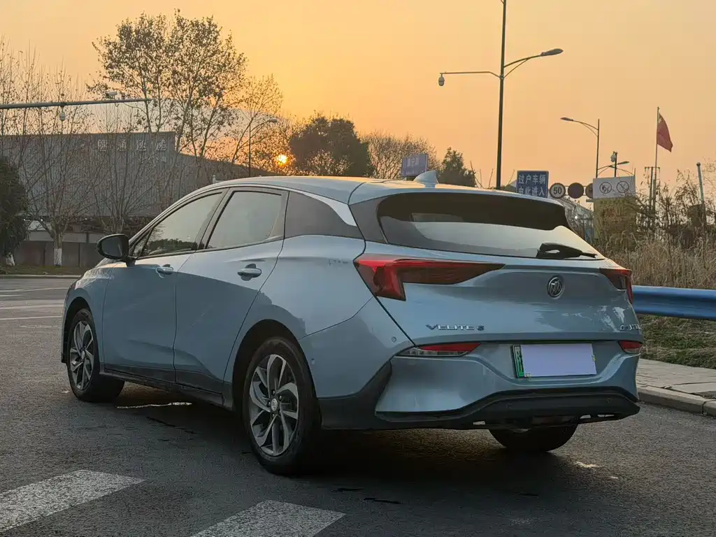 BUICK SLIGHTLY BLUE 6