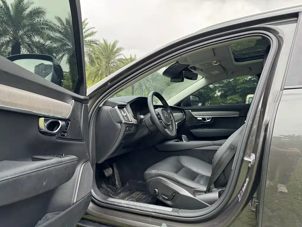 Volvo V90 — миниатюра 9