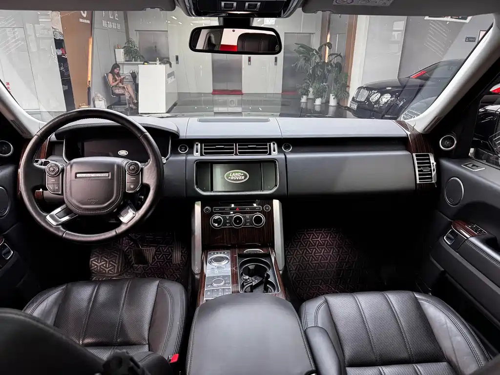 Land Rover Range Rover — миниатюра 11