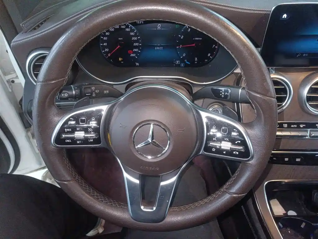 Mercedes-Benz GLC 2022 GLC 260 L 4MATIC Luxury