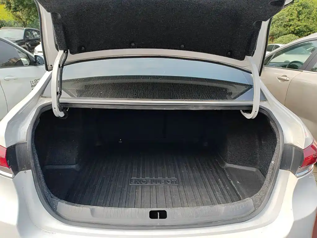 Buick Excelle — миниатюра 19