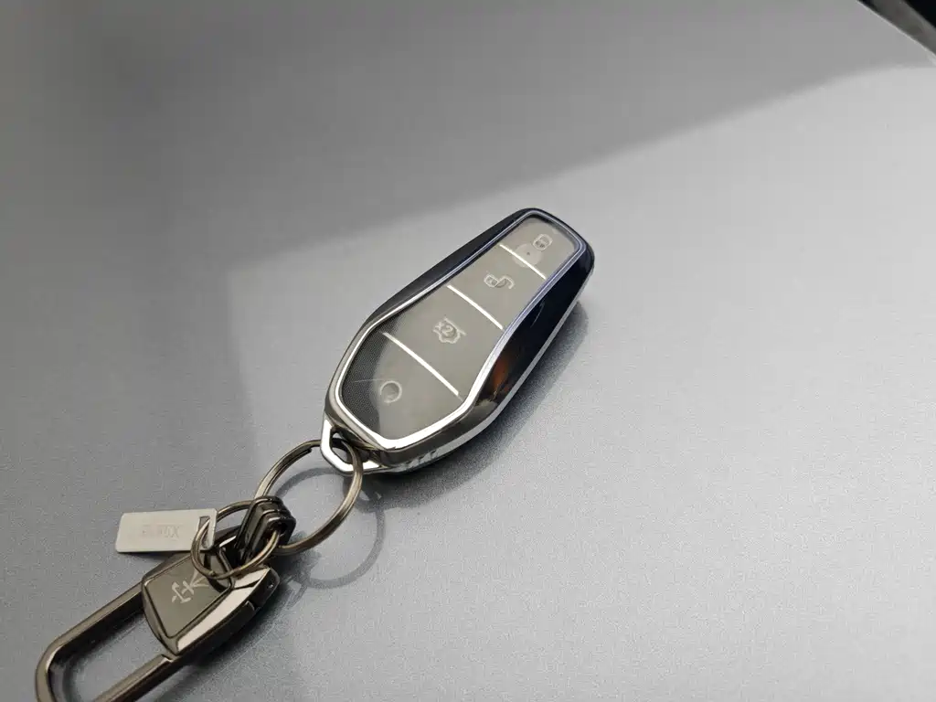 BYD L DM-i — миниатюра 20