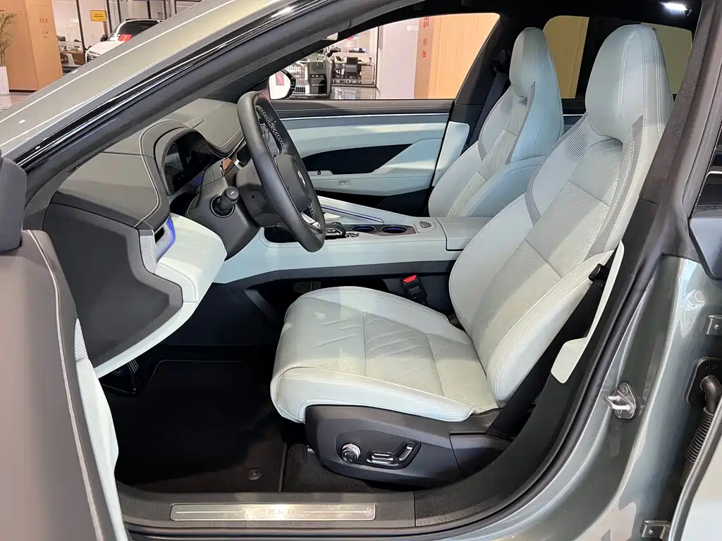 ZEEKR EXTREME KRYPTON 001