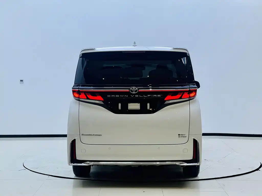 Toyota Vellfire — миниатюра 4