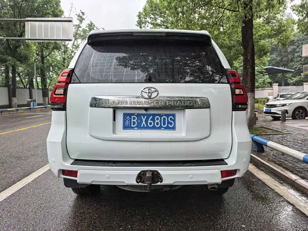 Toyota Prado (Import) — миниатюра 8