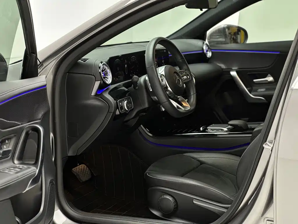 Mercedes-Benz A-Class — миниатюра 13