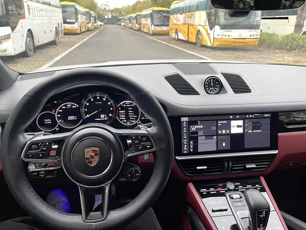 PORSCHE CAYENNE NEW ENERGY