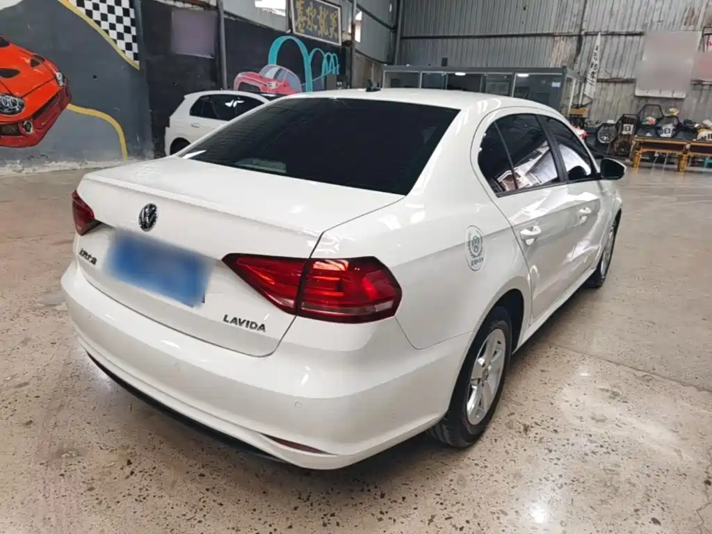 Volkswagen Lavida — миниатюра 7