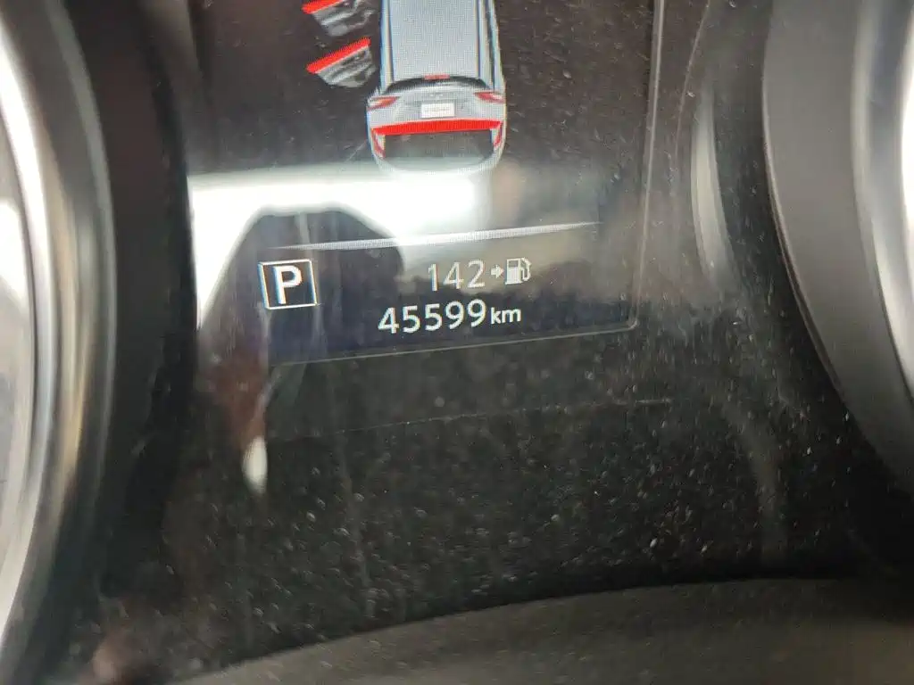 Nissan Qashqai — миниатюра 13