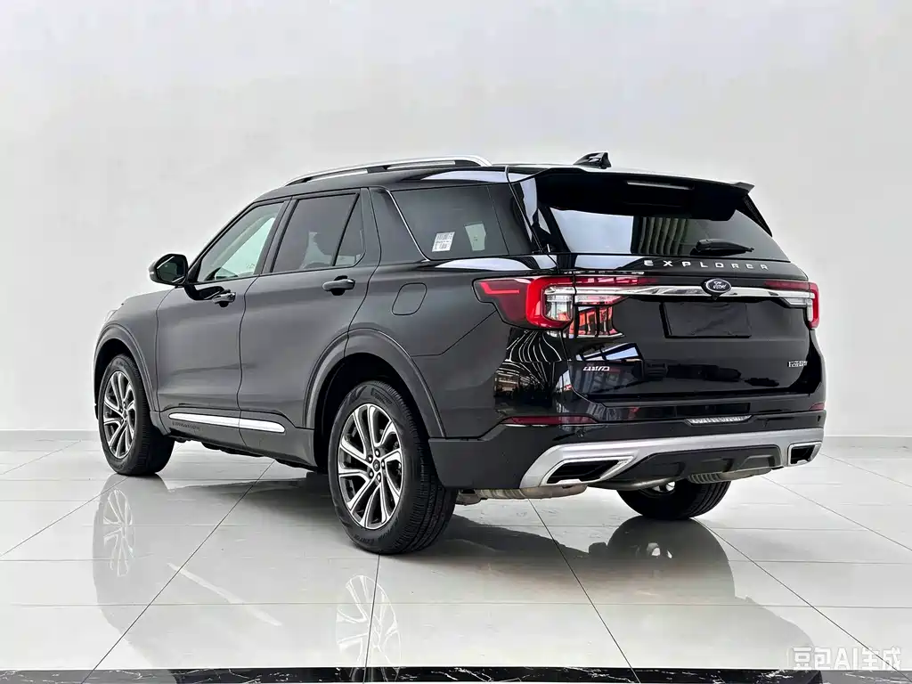 Ford Explorer — миниатюра 6