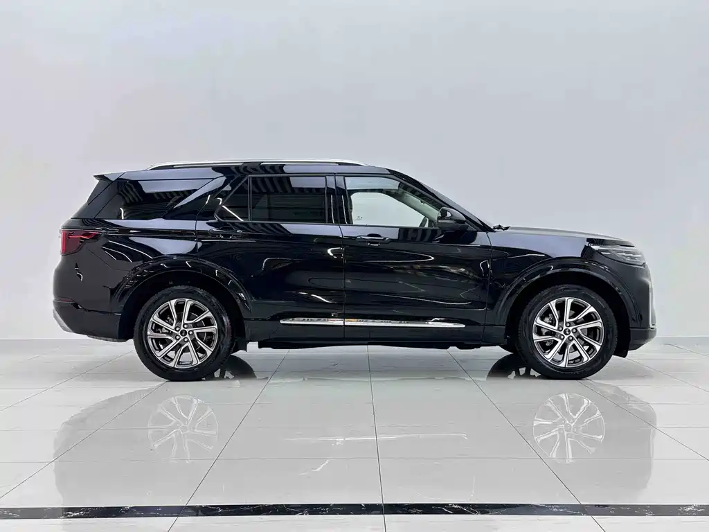 Ford Explorer — миниатюра 4