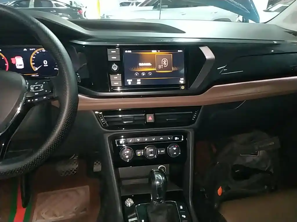 Volkswagen Tharu — миниатюра 13