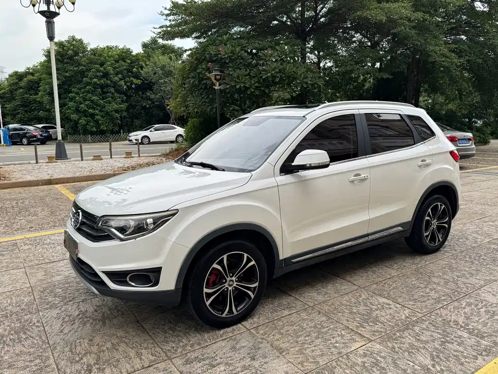 FAW Senya R7