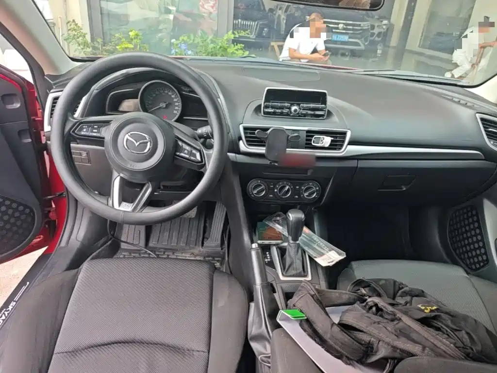 Mazda 3 Axela — миниатюра 10
