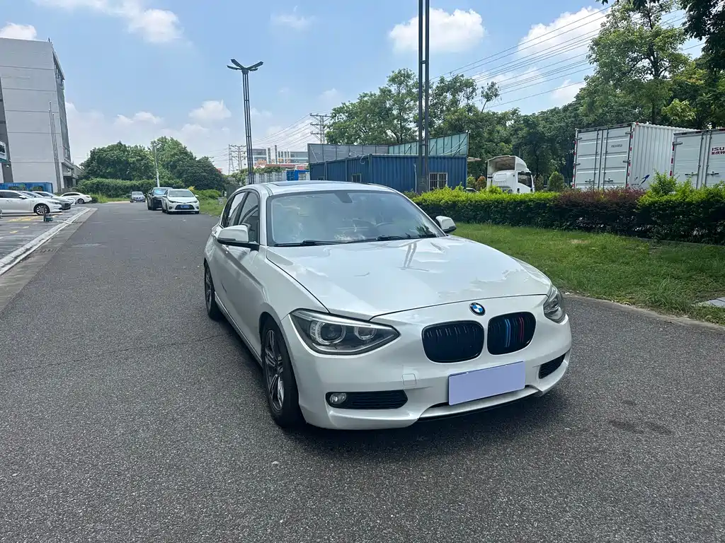 BMW 1 Series (Import) — миниатюра 3