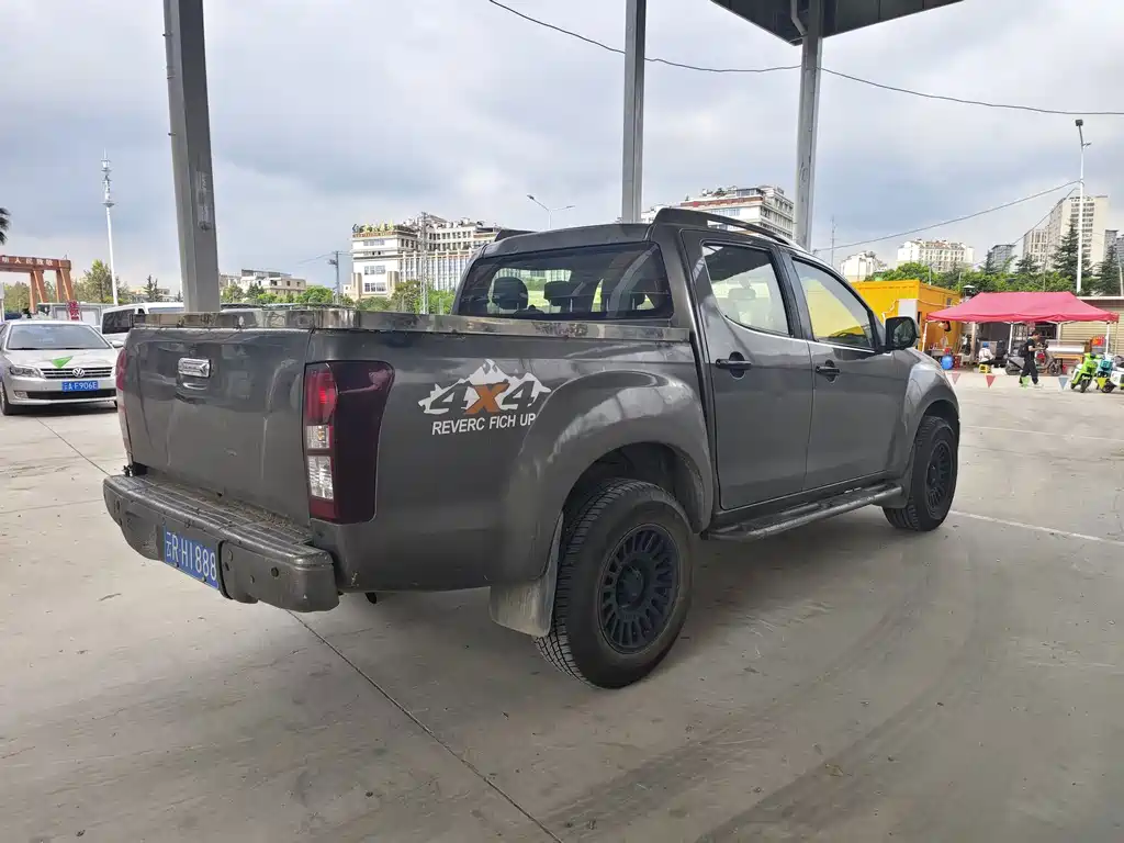 Isuzu D-MAX — миниатюра 4