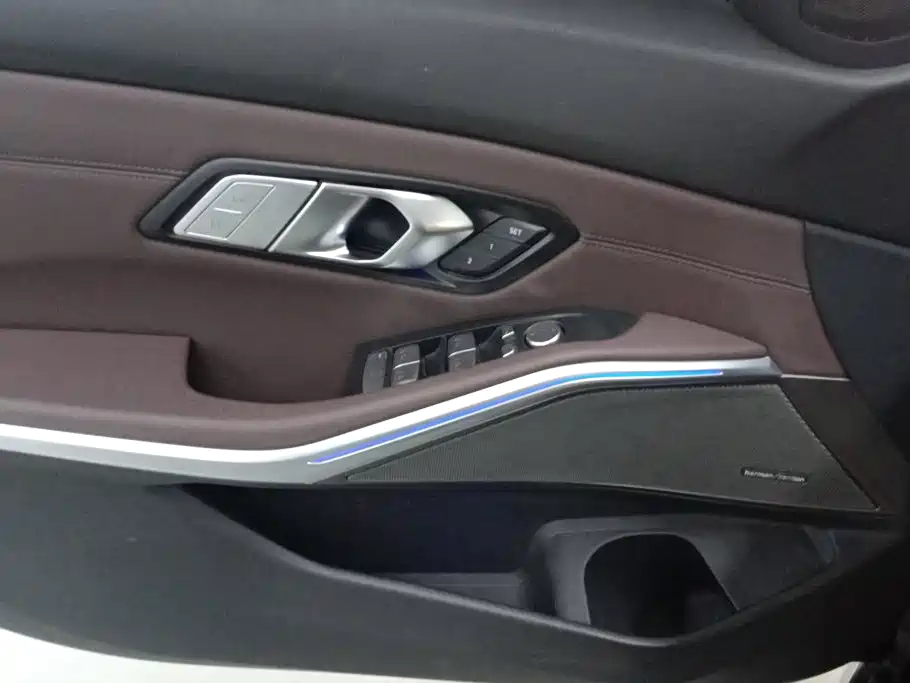 BMW 3 Series — миниатюра 7