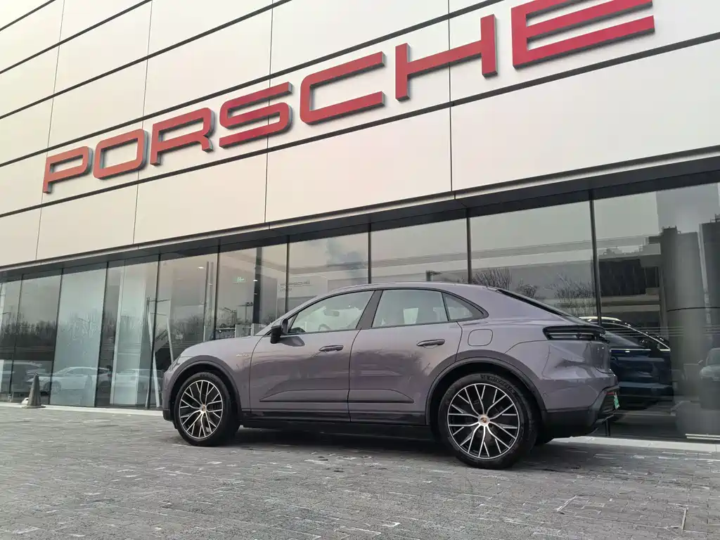 PORSCHE MACAN NEW ENERGY
