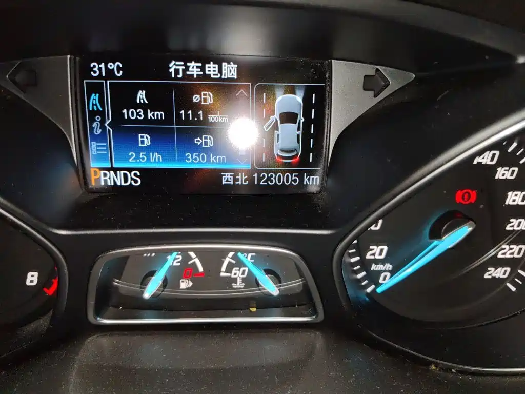 Ford Kuga — миниатюра 8