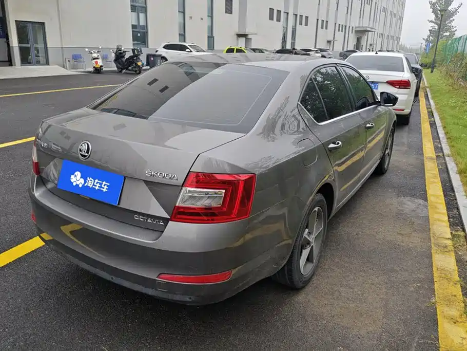 Skoda Octavia — миниатюра 3