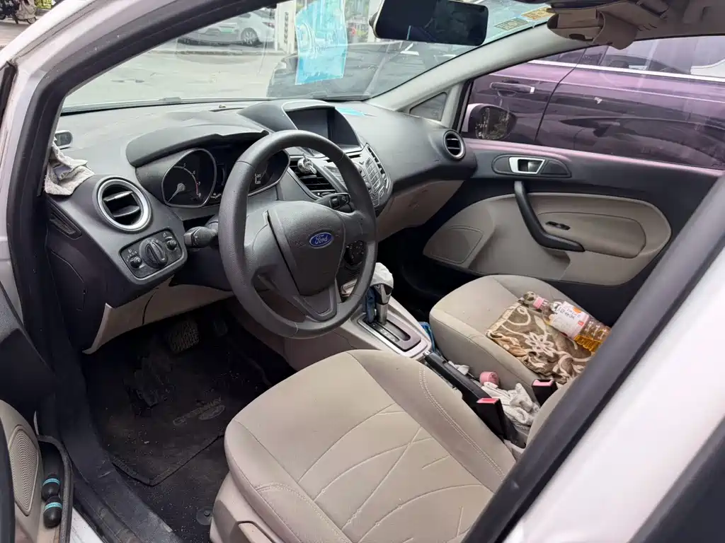 Ford Fiesta — миниатюра 4