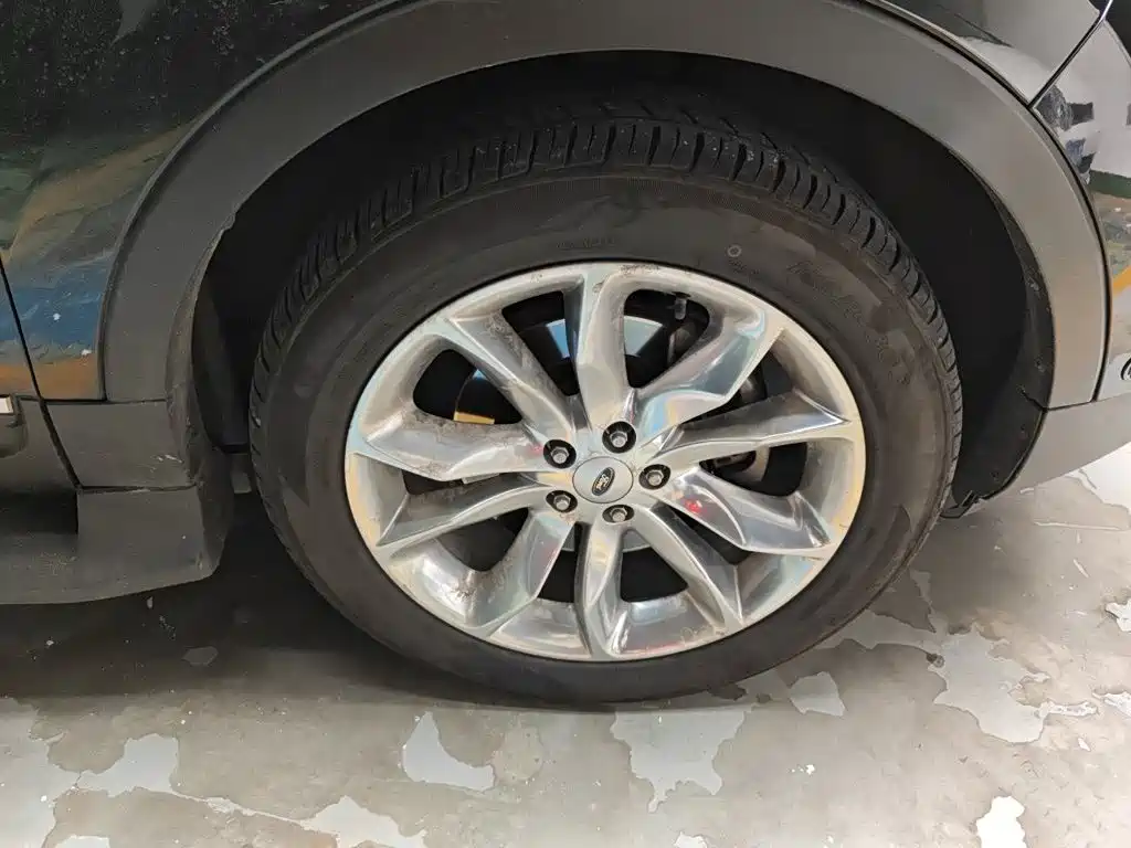 Ford Explorer (Import) — миниатюра 24
