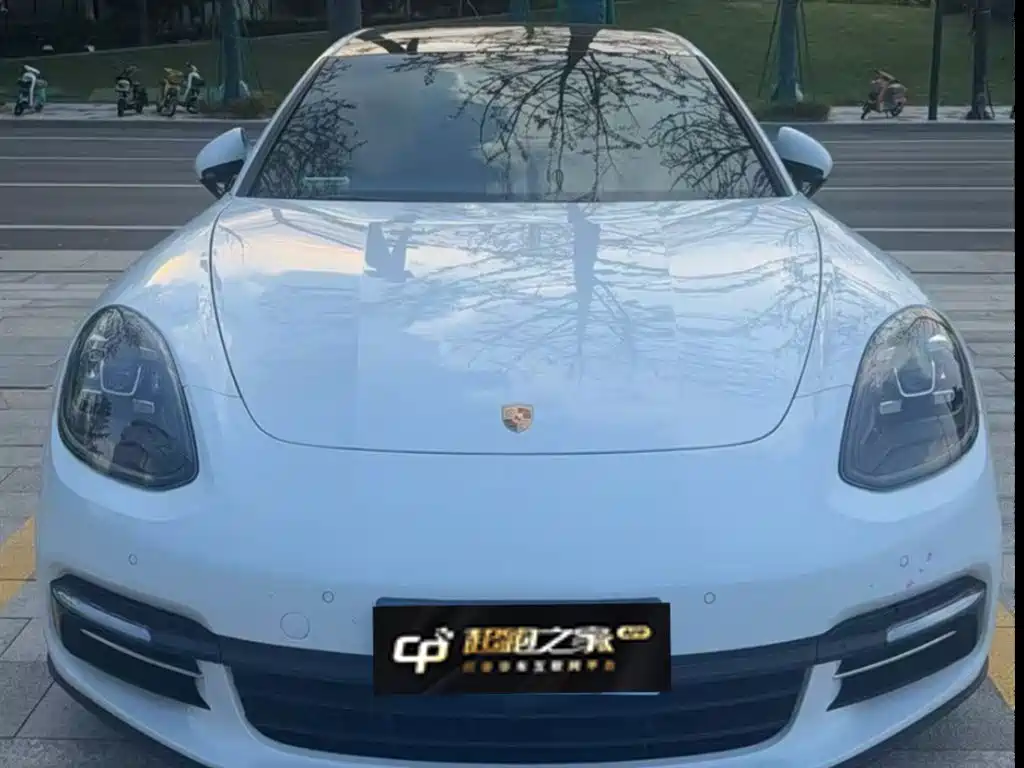 Porsche Panamera 2019