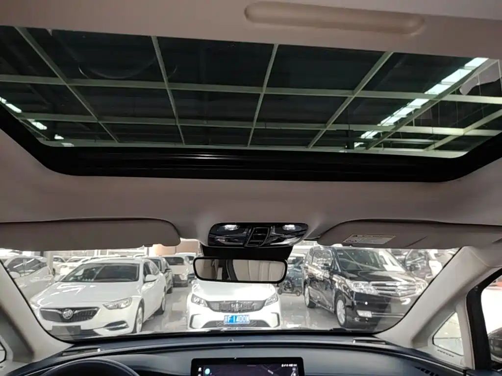 Roewe iMAX8 — миниатюра 18