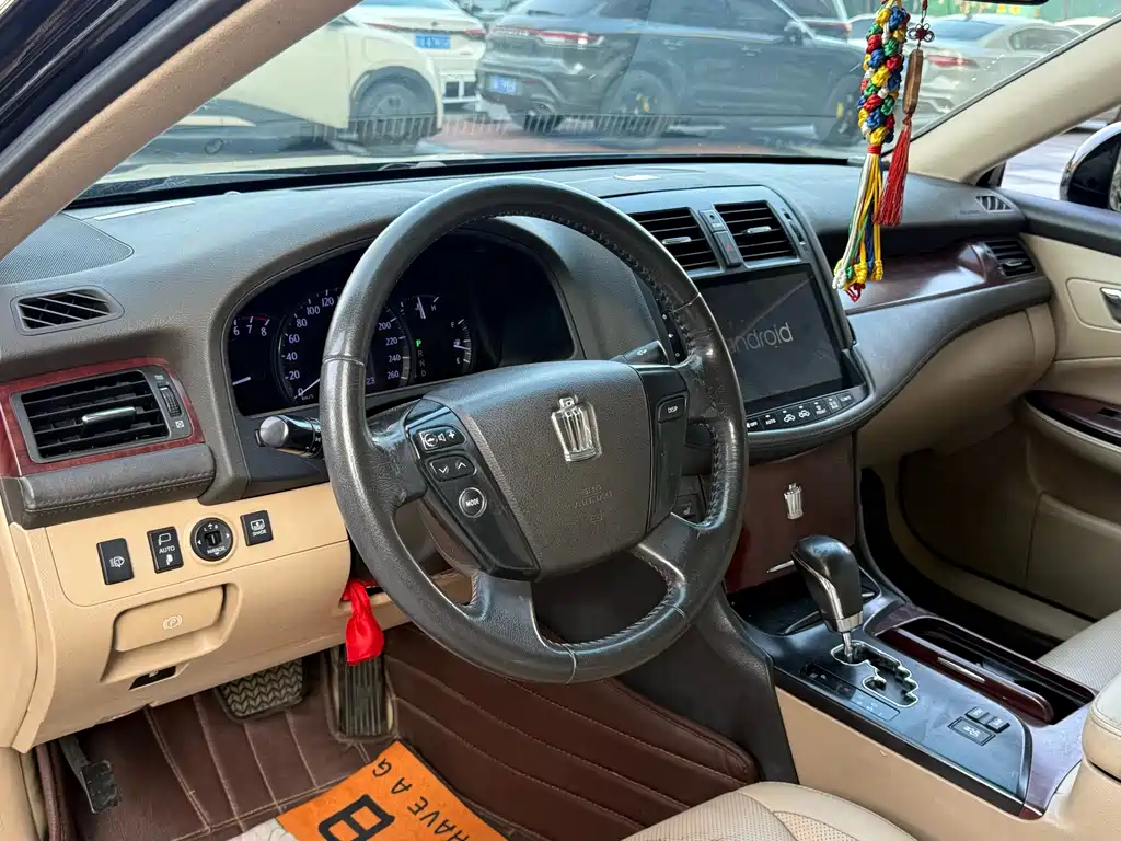 Toyota Crown 2011 2.5L Royal