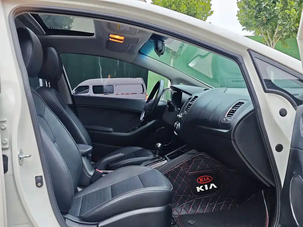Kia K3 — миниатюра 8