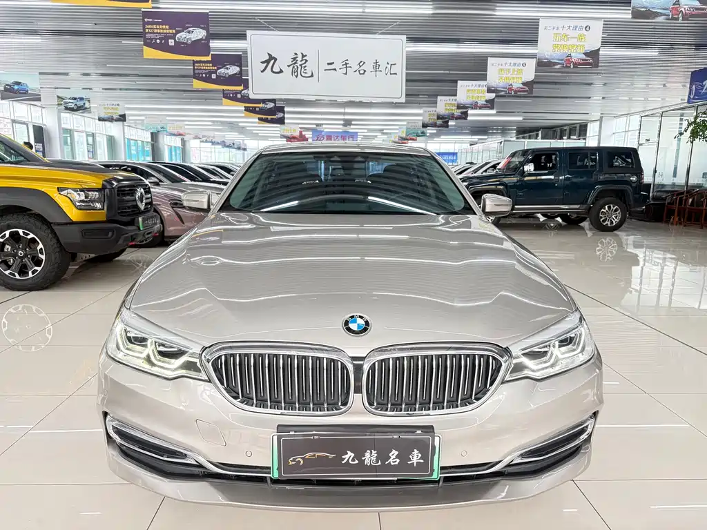 BMW 5 Series New Energy — миниатюра 2