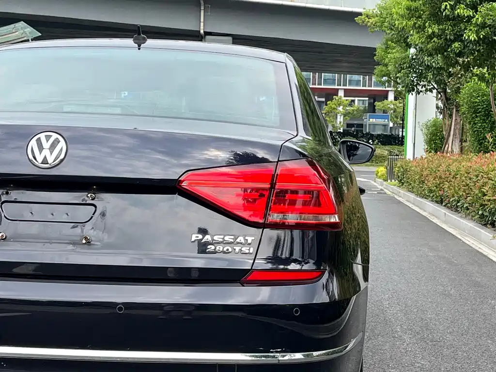 Volkswagen Passat — миниатюра 6